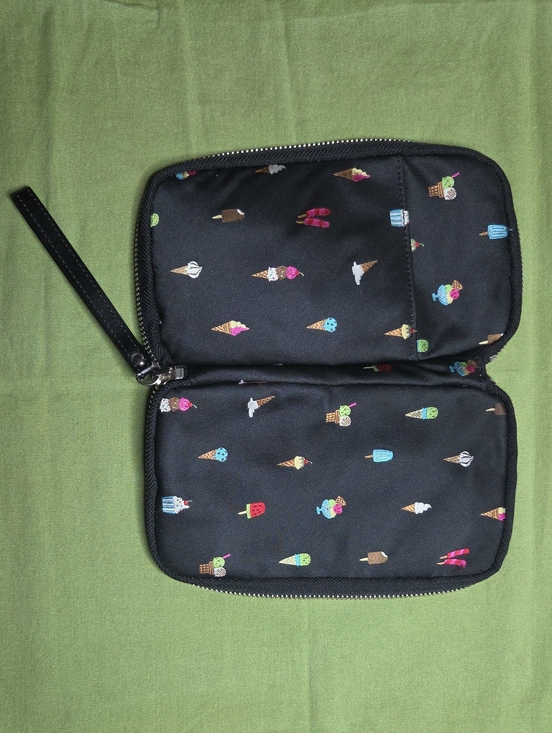 Hobonichi Other - Hobonichi Happy Ice Cream Small Drawer Pouch